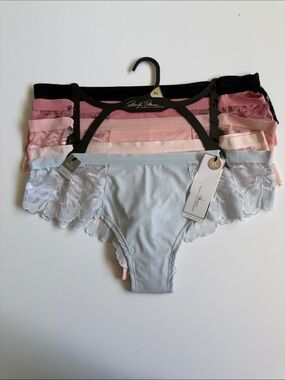 MARILYN MONROE CHEEKY PANTIES NEW!